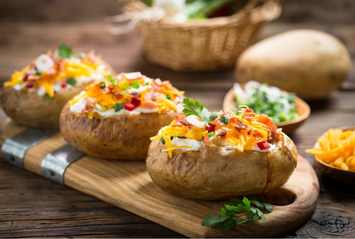 baked potatoes with dressing are a beginner recipe for air fryers