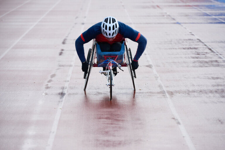 wheelchair racer at tokyo paralympics 2021