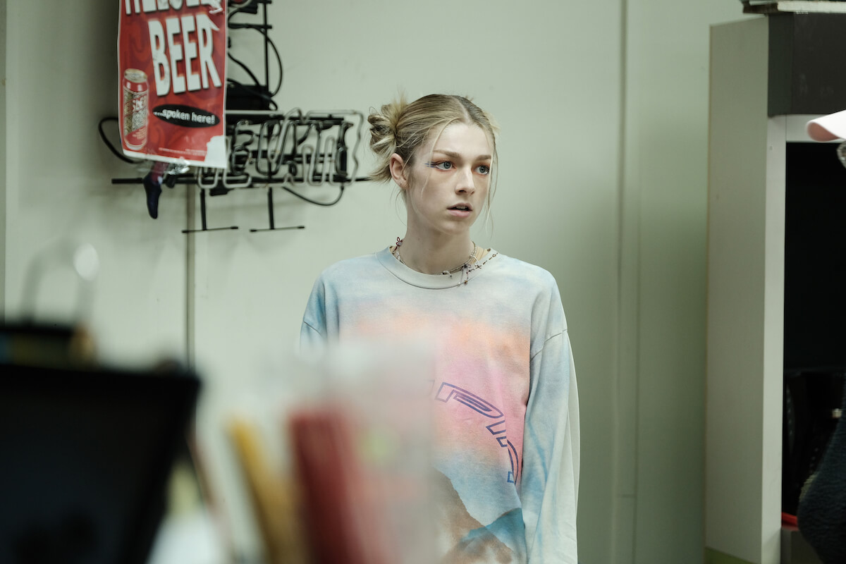 Jules Vaughn is played by Hunter Schafer, who also had no acting experience before Euphoria. 