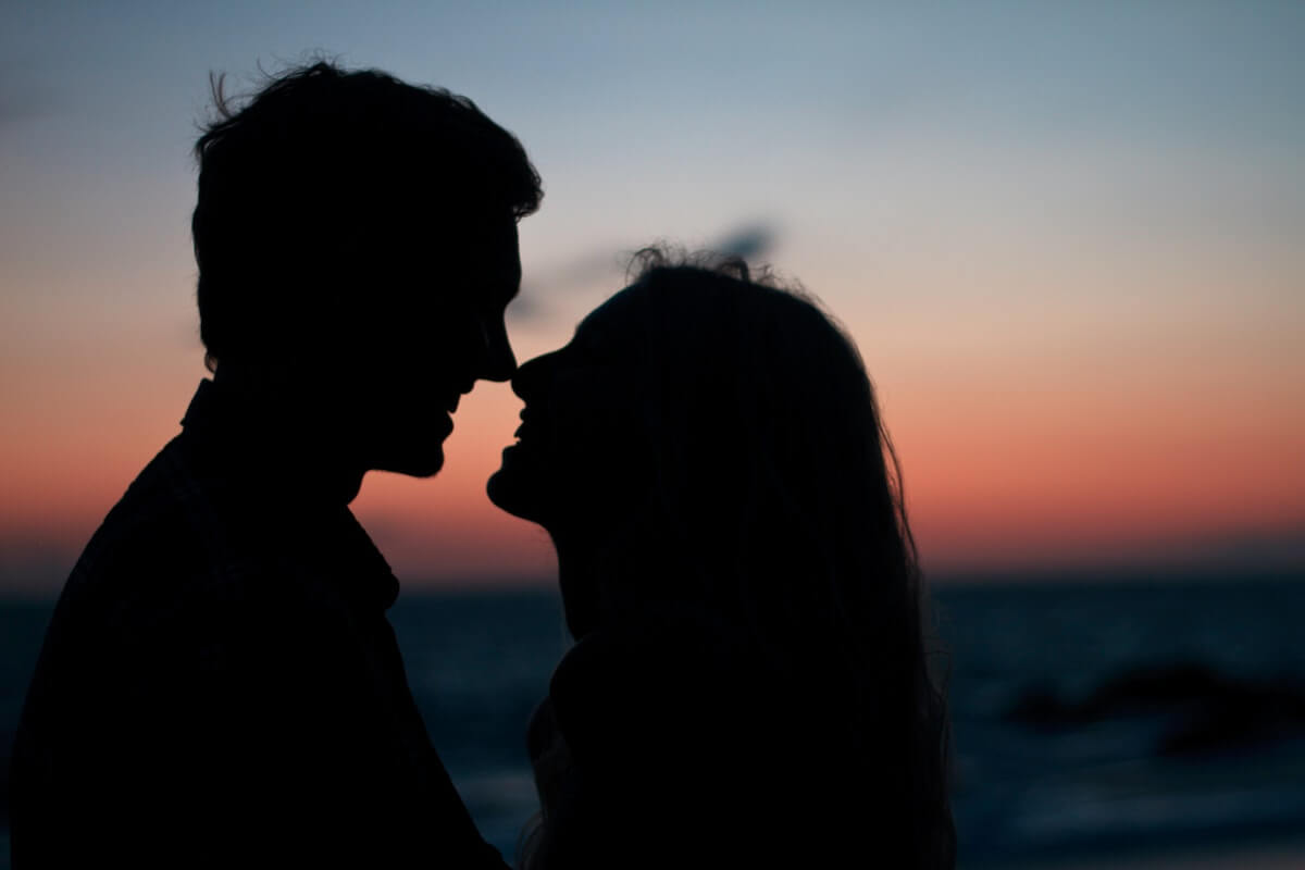 silhouette of a couple 