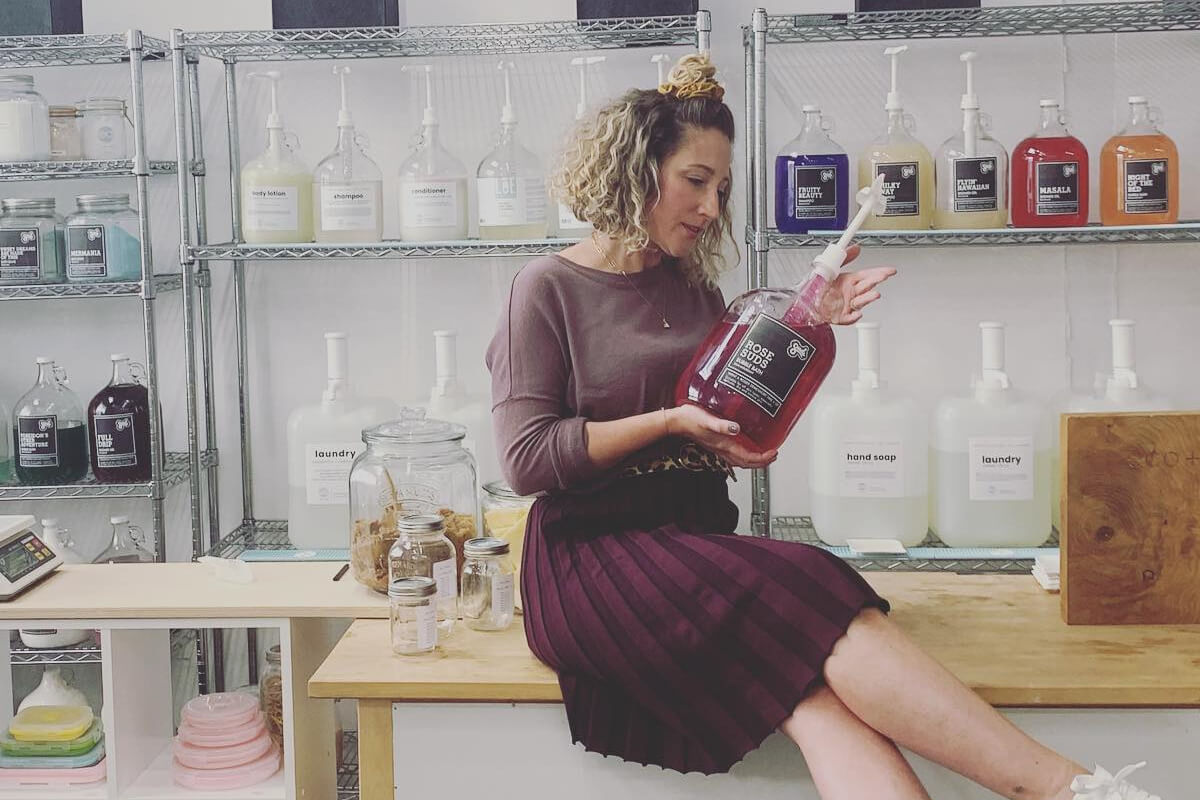 Sarah Marcus is the founder of eco + amour, a Toronto-based shop offering refillable beauty and home products. 
